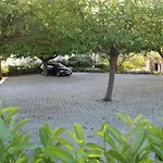 Mihaela Apartment *