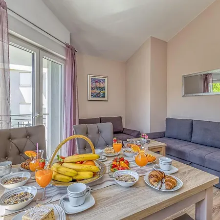 Mihaela * Trogir