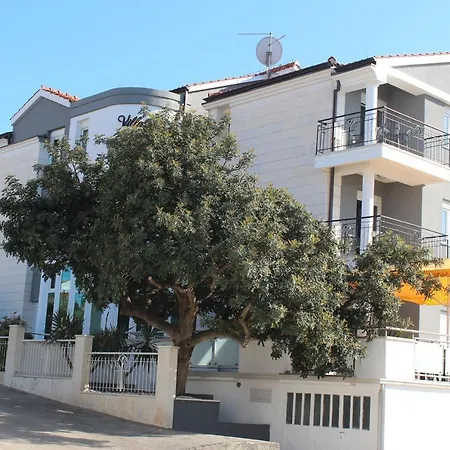 Mihaela Apartment
