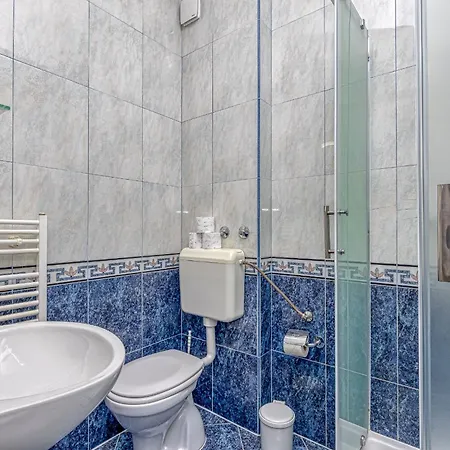 Mihaela Apartment *