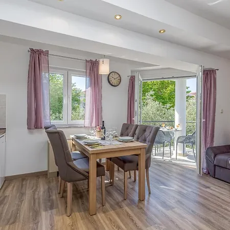 Mihaela Apartman